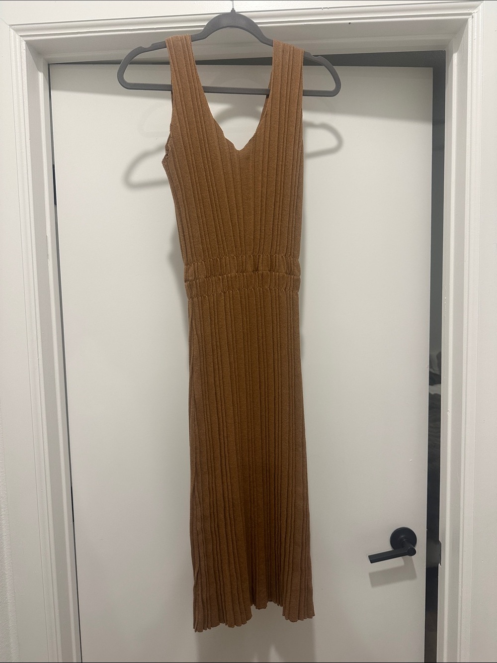 Ribbed V-Neck Maxi Dress in Brown Tan
